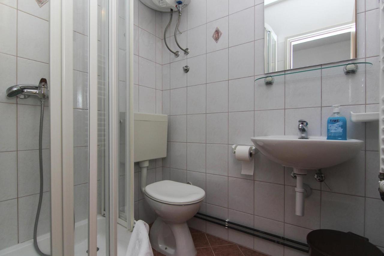 Apartments Villa Alex Подаца Екстер'єр фото