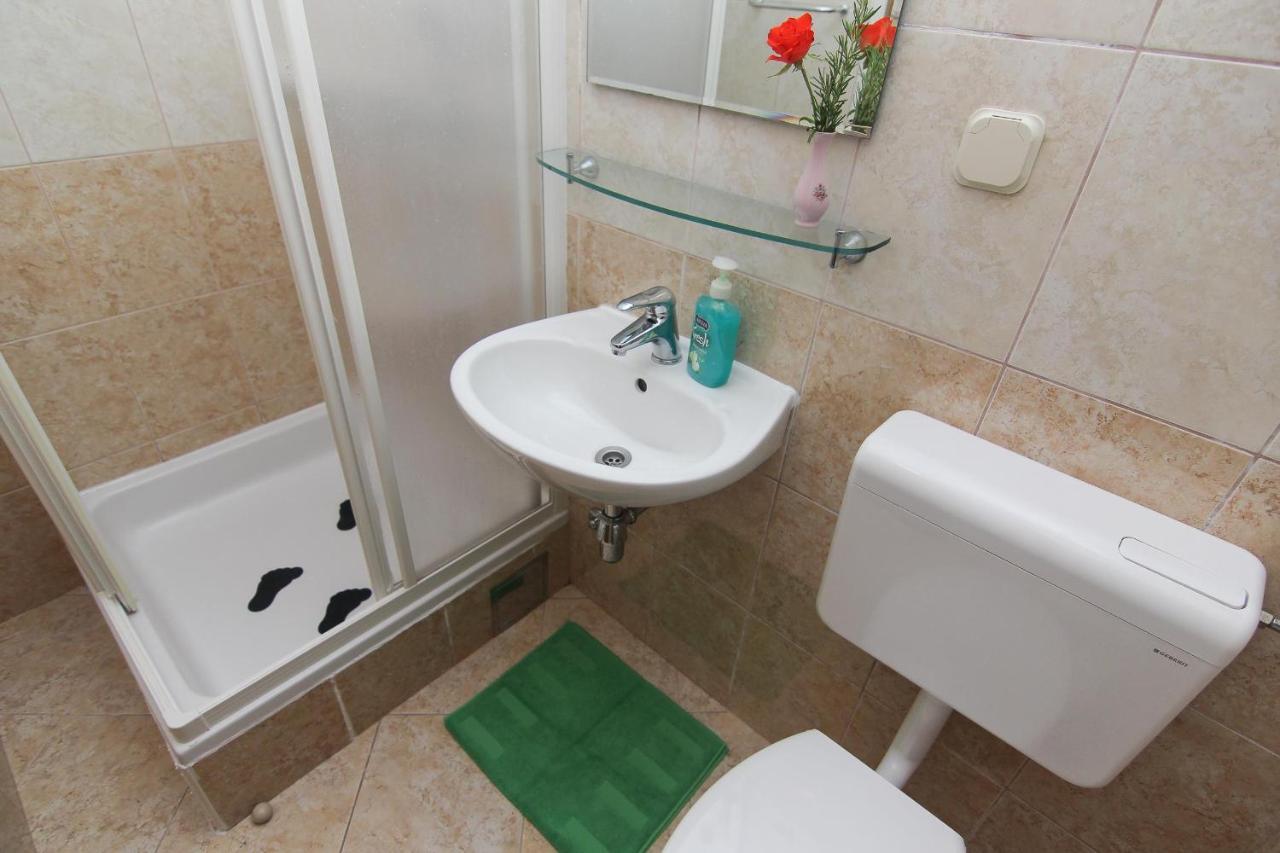 Apartments Villa Alex Подаца Екстер'єр фото