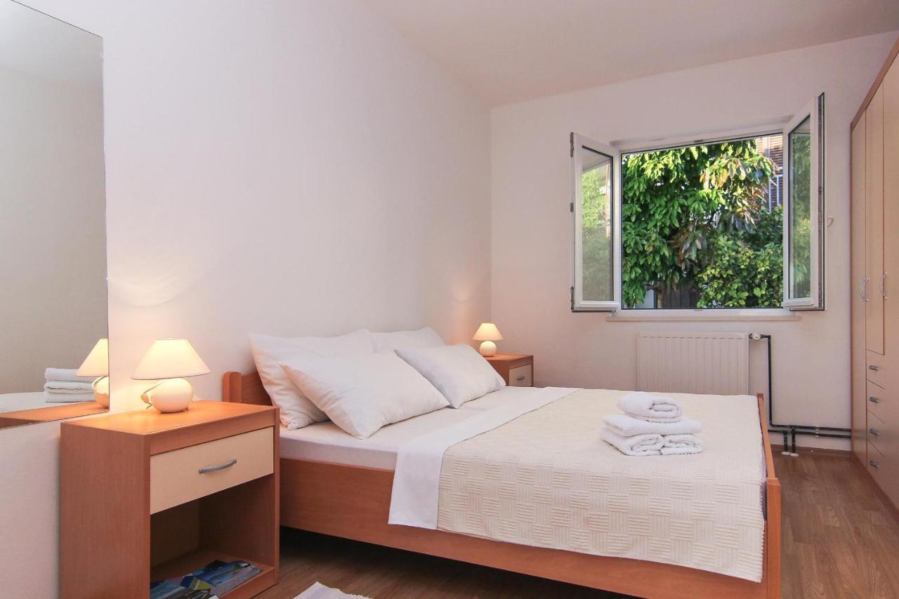 Apartments Villa Alex Подаца Екстер'єр фото