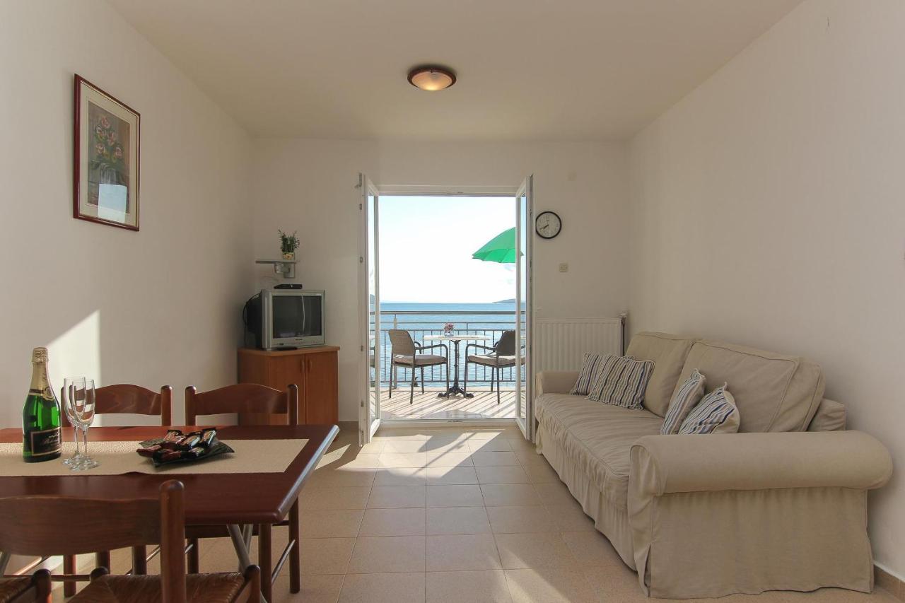 Apartments Villa Alex Подаца Екстер'єр фото